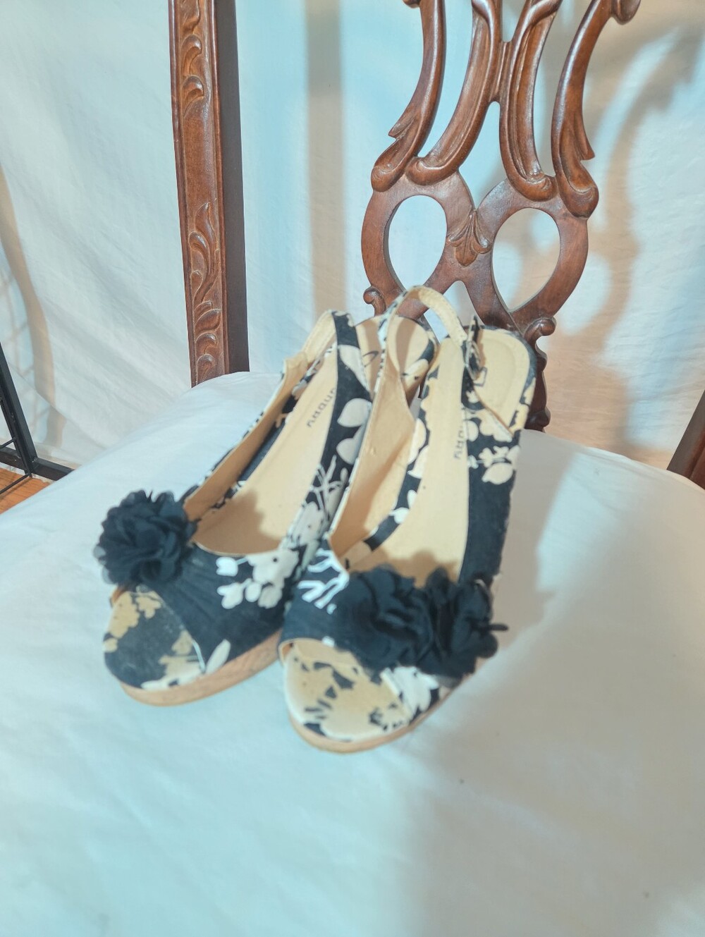 CL by Chinese Laundry Black and Cream Floral Wedge Sandals